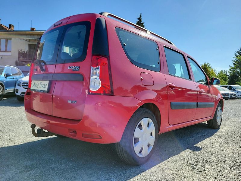 Dacia Logan MCV 1.6 i 16V ARCTICA 7-míst - fotka 30 z 48