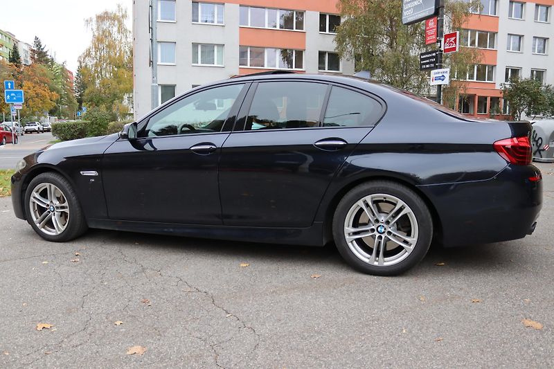 BMW Řada 5 - fotka 17 z 61