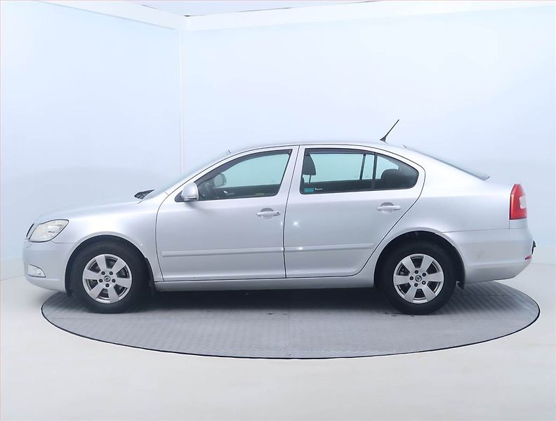 Škoda Octavia (2011) 1.6 TDI, Tažné, jezdí výborně - fotka 3 z 14
