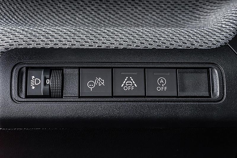 Citroën C3 (2026) 1,2 MAX Turbo benzín 100k+ ZIM - fotka 7 z 25