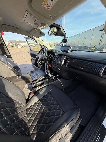 Ford Ranger 2.0 /125kW - fotka 15 z 22