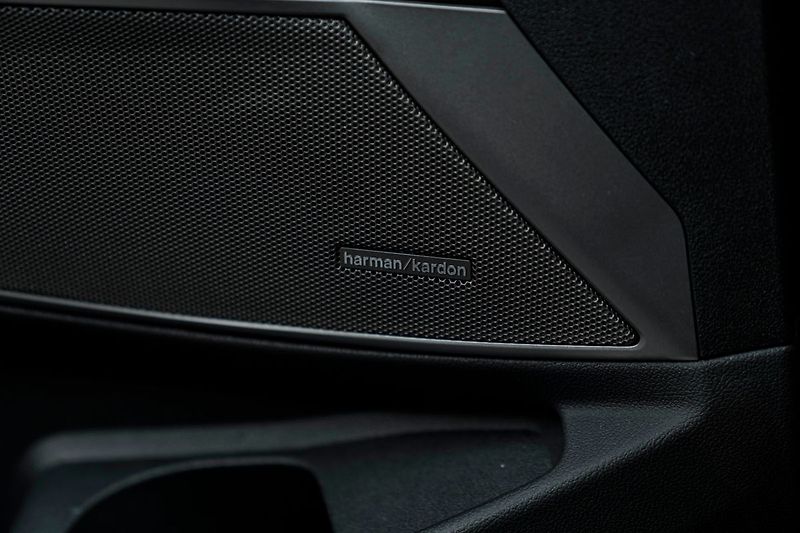 BMW M3 Manuál, Harman/Kardon - fotka 14 z 20