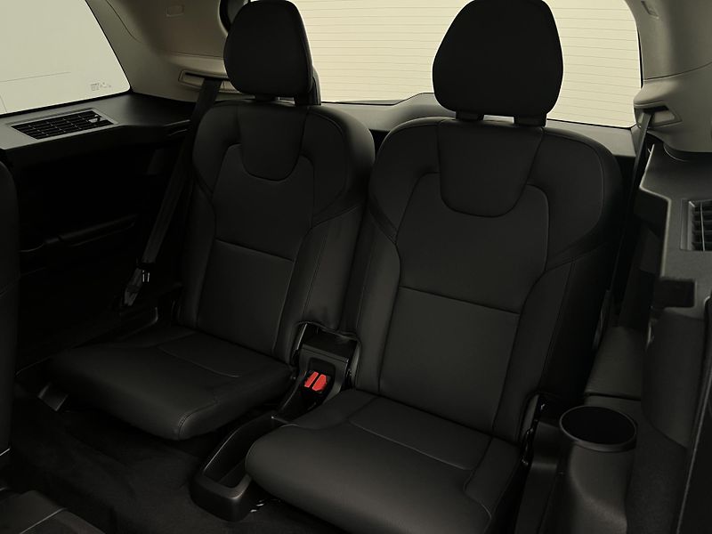 Volvo XC90 B5 AWD CORE AUT 7 MÍST - fotka 20 z 43