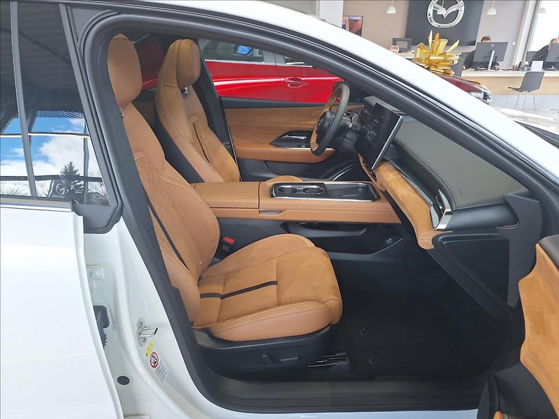 Mazda 6e EV 258ps 1AT RWD Takumi Plus - fotka 3 z 13