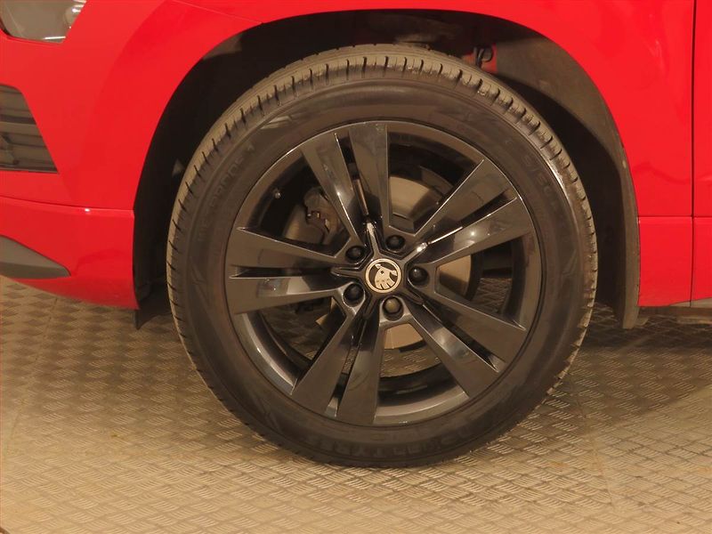 Škoda Karoq (2019) Sportline 1.5 TSI - fotka 15 z 18