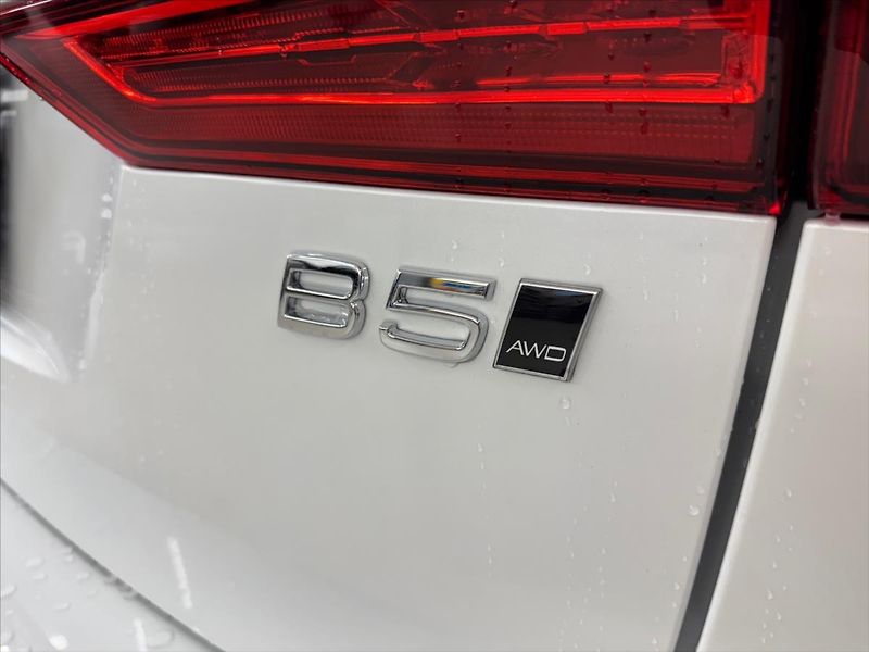 Volvo XC60 (2025) 2,0 B5 AWD Plus Dark 5949 - fotka 15 z 15