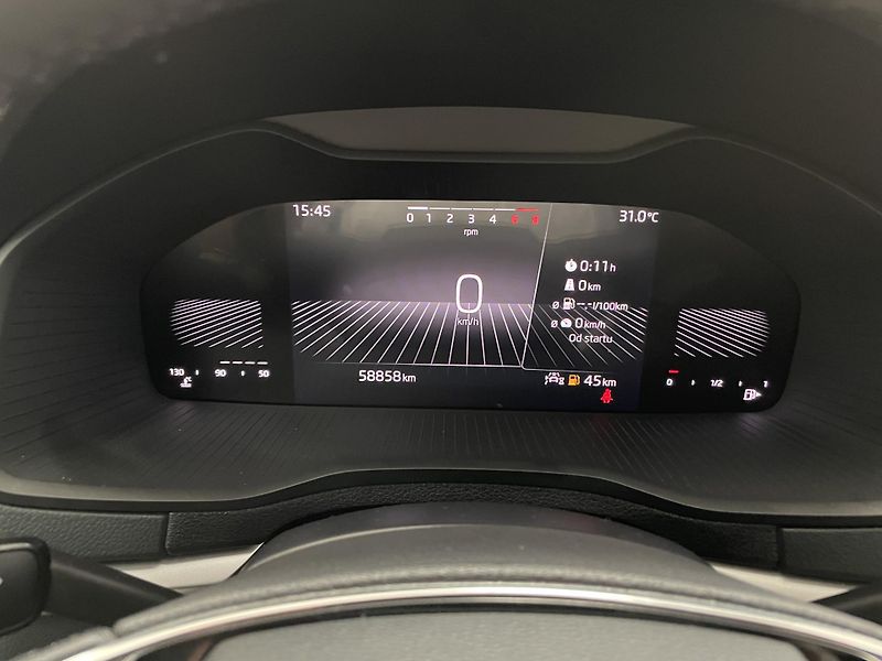 Škoda Karoq 1.5 TSi ČR 1.MAJ 6M LED SERVIS - fotka 24 z 31