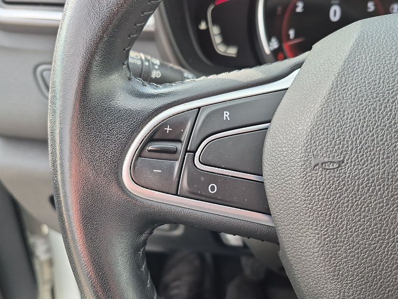 Renault Kadjar Limited 1.3TCE 103KW - fotka 14 z 23