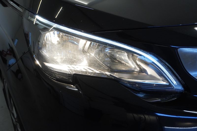 Peugeot 5008 (2020) 5008  1,2I 96 kW ALLURE 7 MÍST - fotka 9 z 32