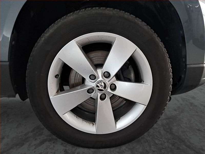 Škoda Karoq (2019) 2.0 TDI, Navi, Tempomat - fotka 15 z 16