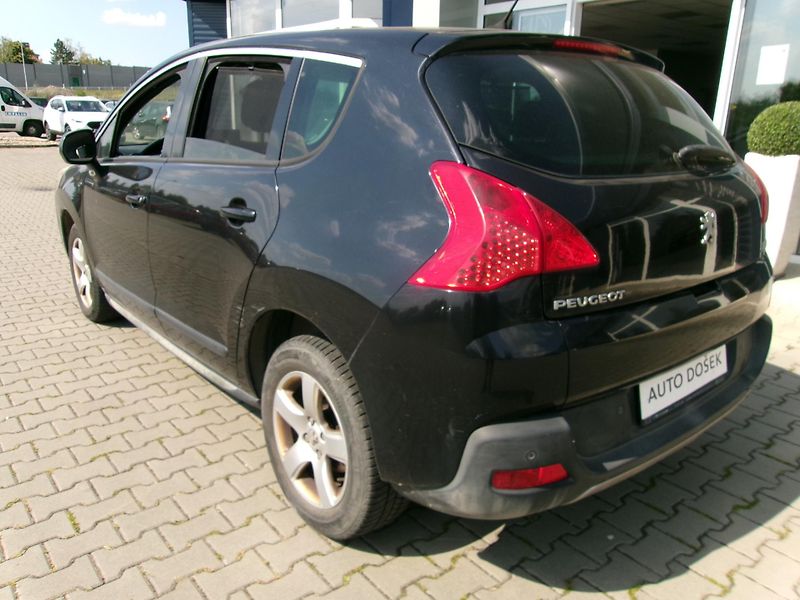 Peugeot 3008 (2010) 2.0 HDI - fotka 12 z 20