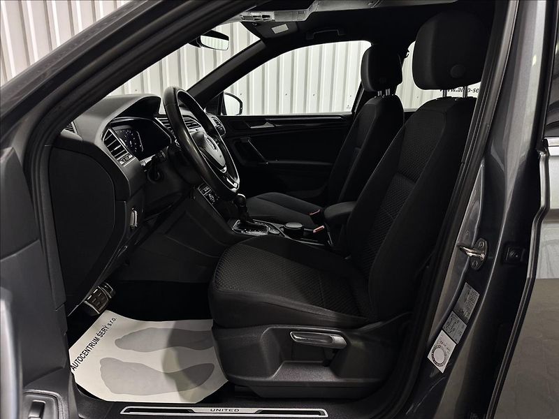 Volkswagen Tiguan Allspace 2.0TSI DSG 4M UNITED 7MÍST - fotka 32 z 50