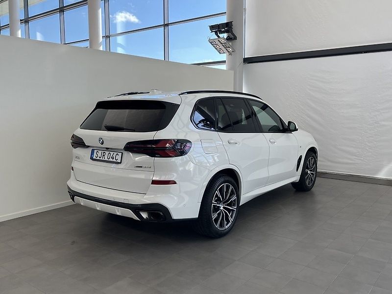 BMW X5 xDrive30d M-Sport Pro 360 Vent - fotka 4 z 13