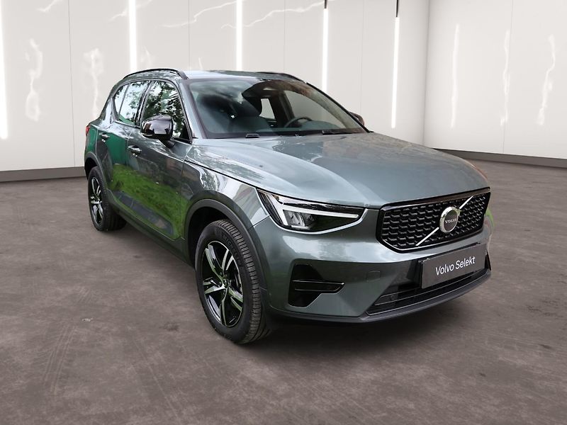 Volvo XC40 (2025) Plus, B3 Mild hybrid,rezervace - fotka 5 z 19