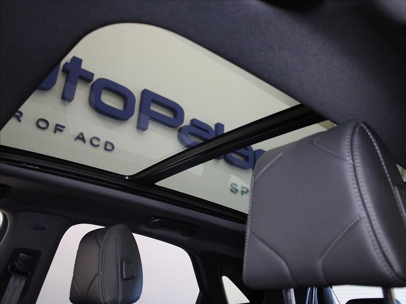 DS Automobiles DS7 Crossback 1,6 PHEV 300k.4x4 Rivoli PANO. - fotka 25 z 29