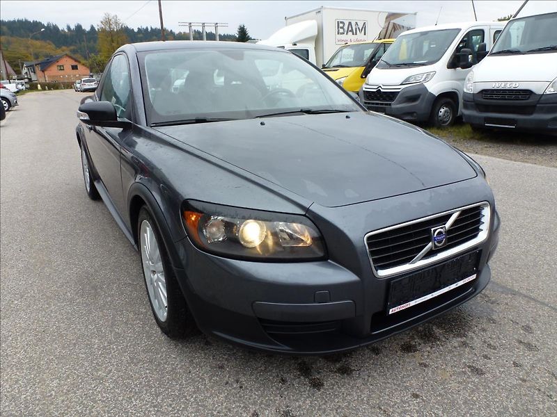 Volvo C30 2,0 i 16V Titanium Grey - fotka 5 z 62