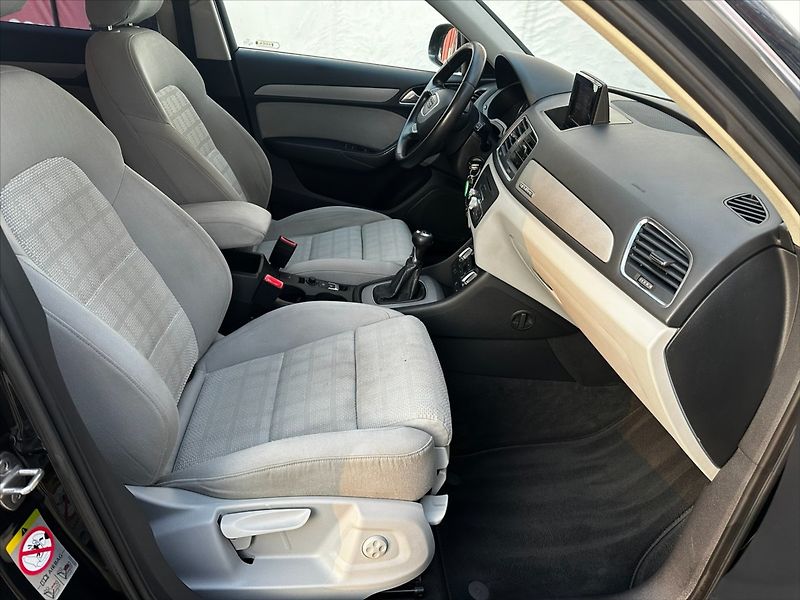 Audi Q3 2,0 TFSI quattro 125kW - fotka 12 z 34