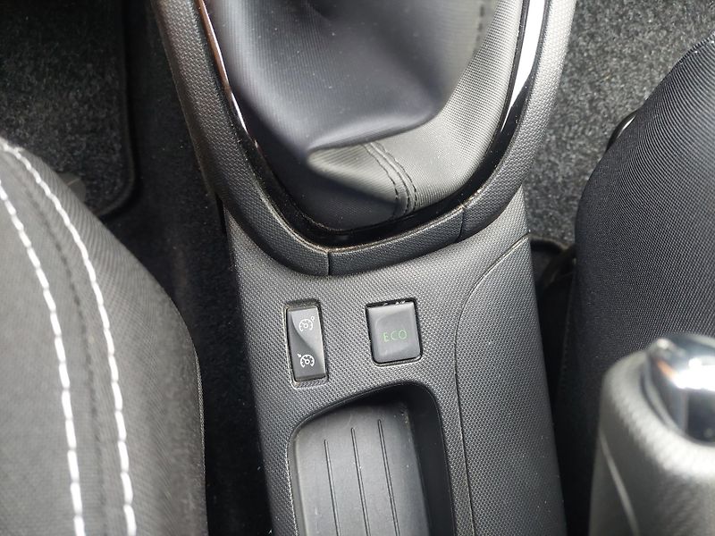 Renault Clio (2015) IV. Grandtour Luxe Tce 90  - fotka 16 z 40