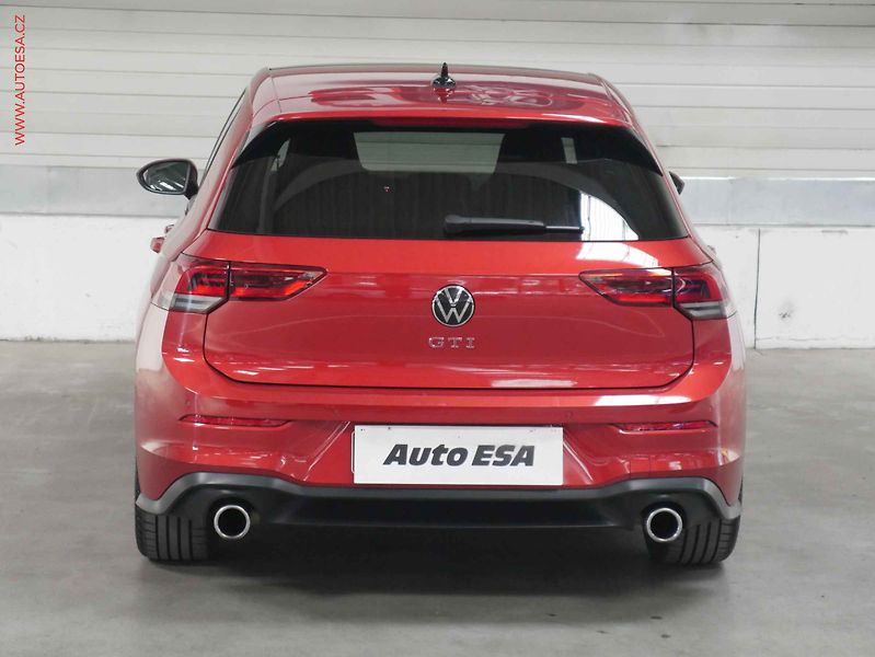 Volkswagen Golf (2021) 2.0 TSi, DSG, LED, kamera - fotka 5 z 24