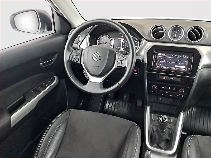 Suzuki Vitara (2015) 1.6 VVT, 4X4, ČR,1.maj - fotka 7 z 18