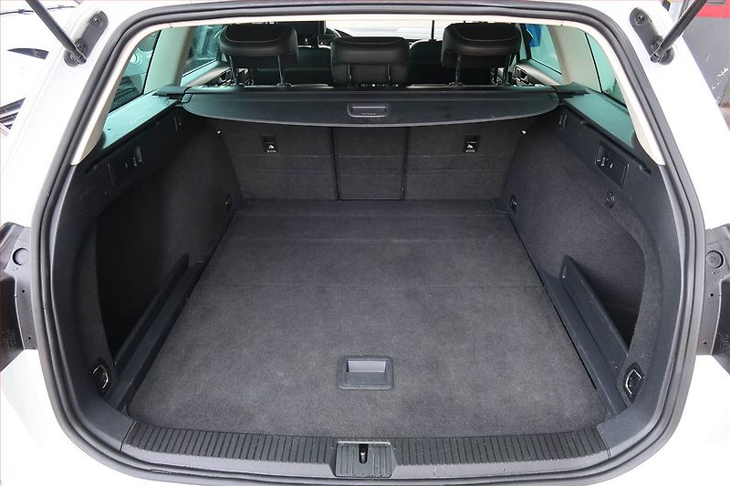 Volkswagen Passat (2016) Highline 2.0 TDI, 4X4 - fotka 14 z 21