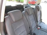 Volkswagen Touran (2011) 2.0TDI 7 míst  - náhled 40