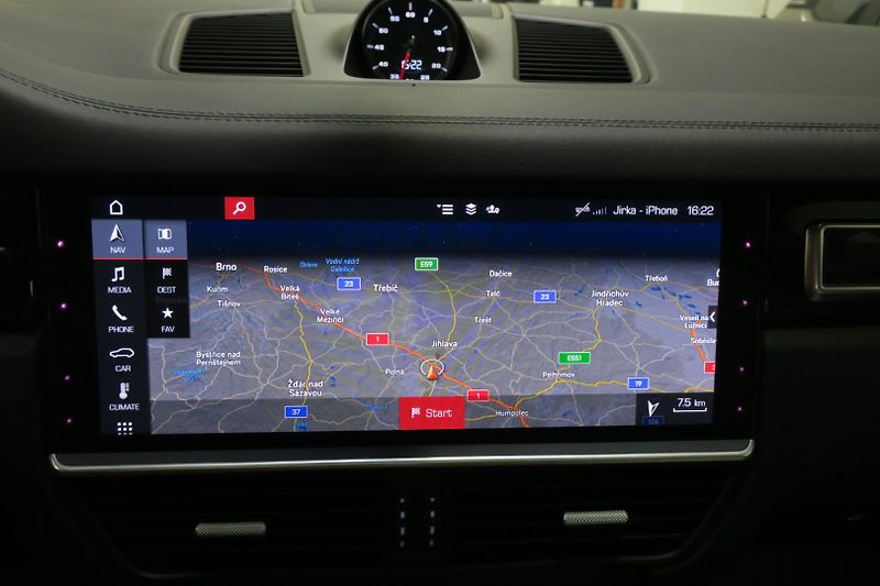 Porsche Cayenne (2019) Coupe 3.0 V6 Tiptronic Vzduch - fotka 27 z 45