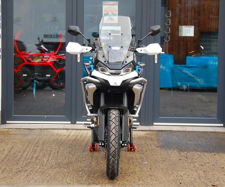 CFMOTO (2026) 700MT Adventure WHITE - fotka 7 z 25