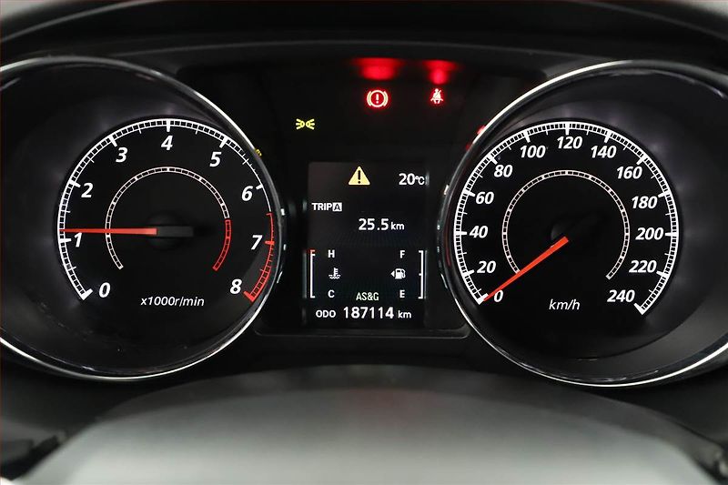 Mitsubishi ASX (2015) 1.6 MIVEC, ČR,1.maj - fotka 9 z 16