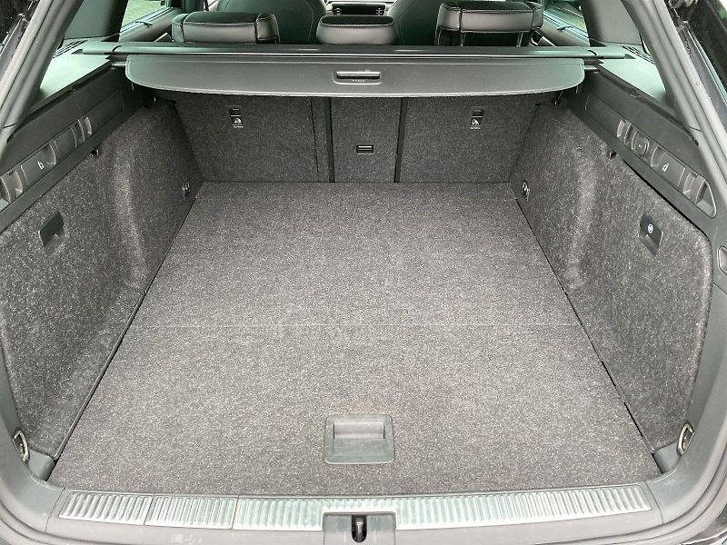 Škoda Superb (2021) Combi 2.0 TDI 4x4 DSG Sportlin - fotka 34 z 40