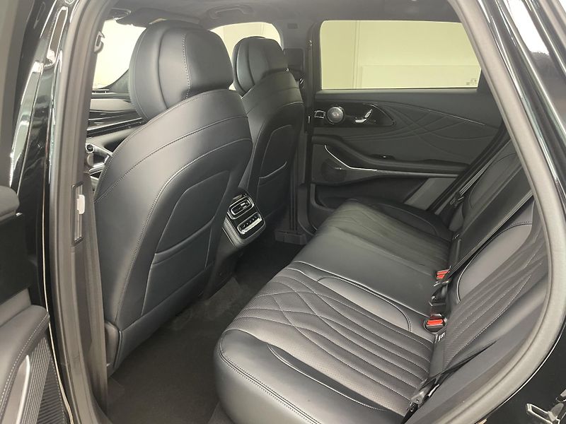 Omoda 9 (2025) Omoda 9 PHEV Premium  - fotka 11 z 69