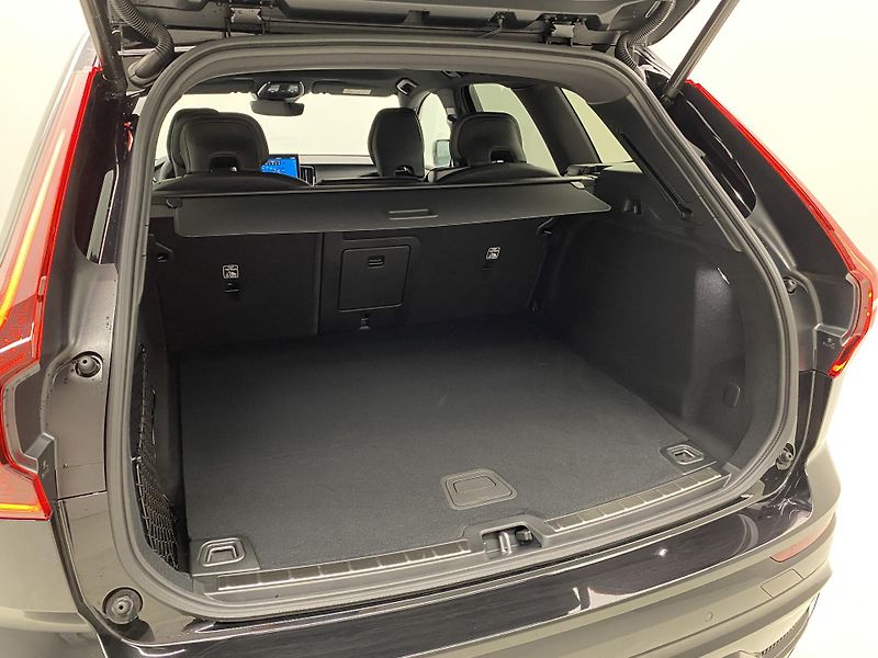 Volvo XC60 (2026) T6 AWD AUT PLUS BLACK EDITION - fotka 5 z 62