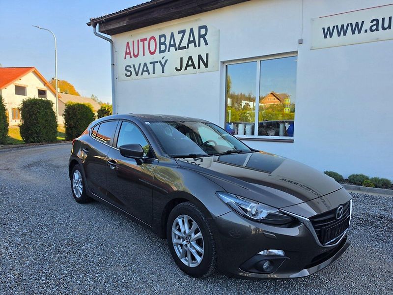 Mazda 3 (2016) 2.0 i Skyactiv, Navi, Tažné - fotka 1 z 18