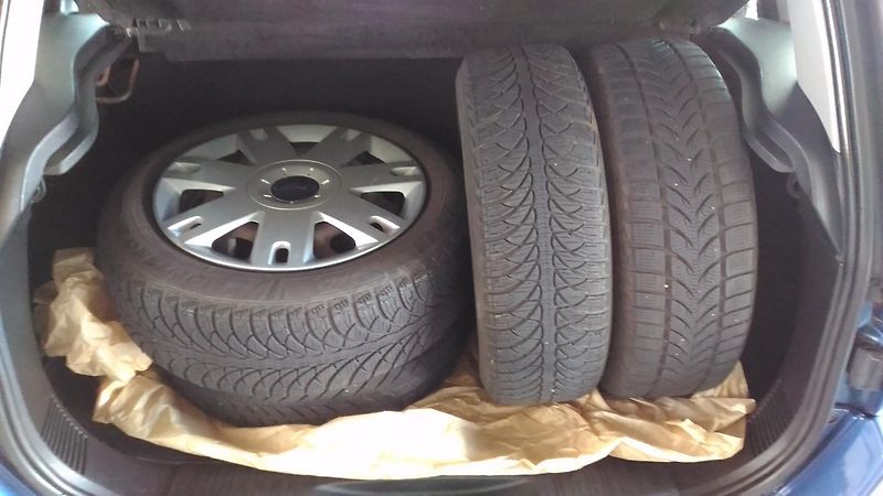 Ford Fusion (2008) 1,4i,59KW,KLIMA,CD,EL.VÝBAVA - fotka 12 z 27