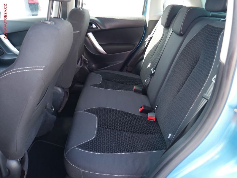 Citroën C3 (2011) 1.4i, ČR, AC, temp, STK1/28 - fotka 10 z 17
