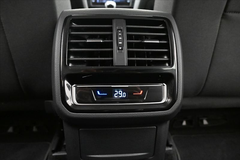 Volkswagen Passat 2,0 TDI 110 kW Business Záruka - fotka 22 z 31