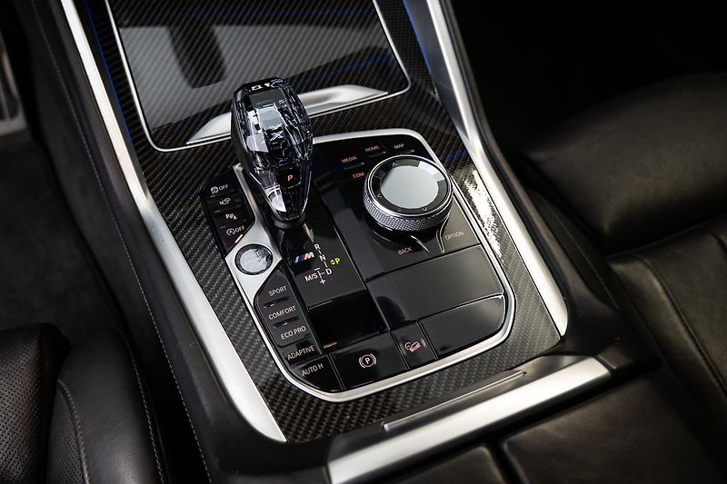BMW X6 M50i HAXER/HarmanKardon/360 - fotka 16 z 25