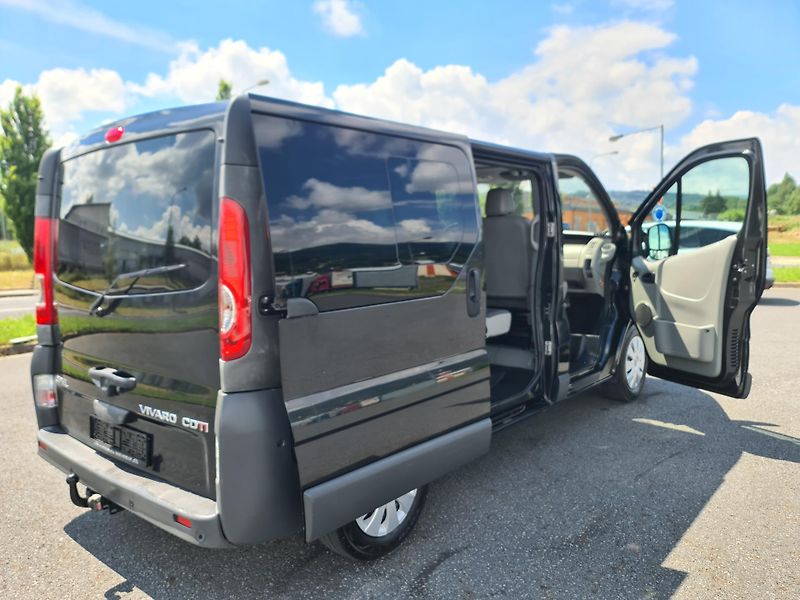 Opel Vivaro (2011) 2.0 CDTi 84-KW 8-MÍST KLIMA TE - fotka 18 z 39