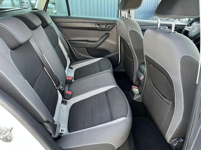 Škoda Fabia JOY 1.0MPi 55kw TEMPOMAT KLIMA - fotka 31 z 42