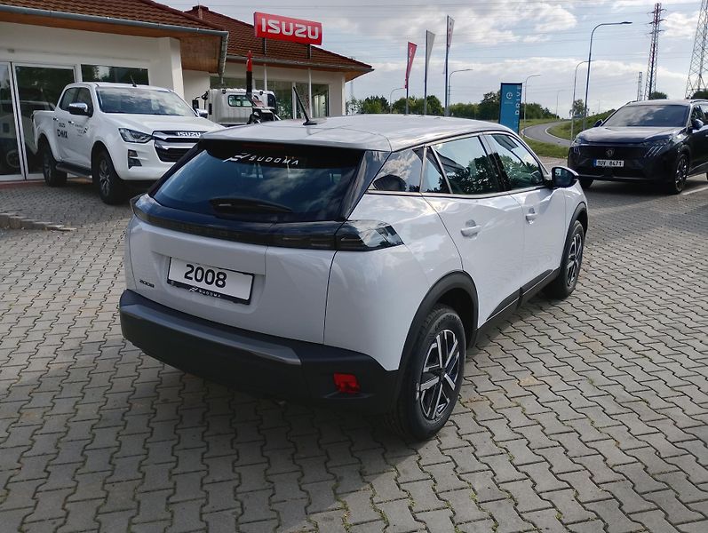 Peugeot 2008 STYLE PureTech 100 S&S MAN6 - fotka 8 z 24