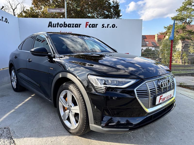 Audi e-tron (2021) 50 Quattro S-Line rezervace - fotka 1 z 38
