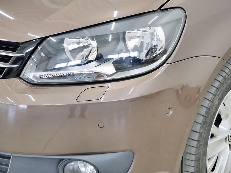 Volkswagen Touran - fotka 9 z 25