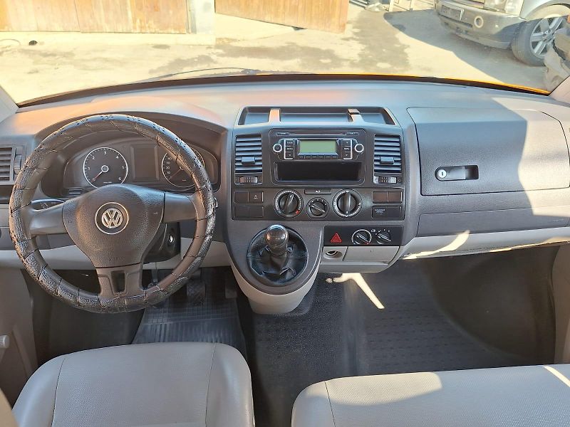 Volkswagen Transporter (2011) T5 2,0TDi DOKA 6míst valník - fotka 11 z 18