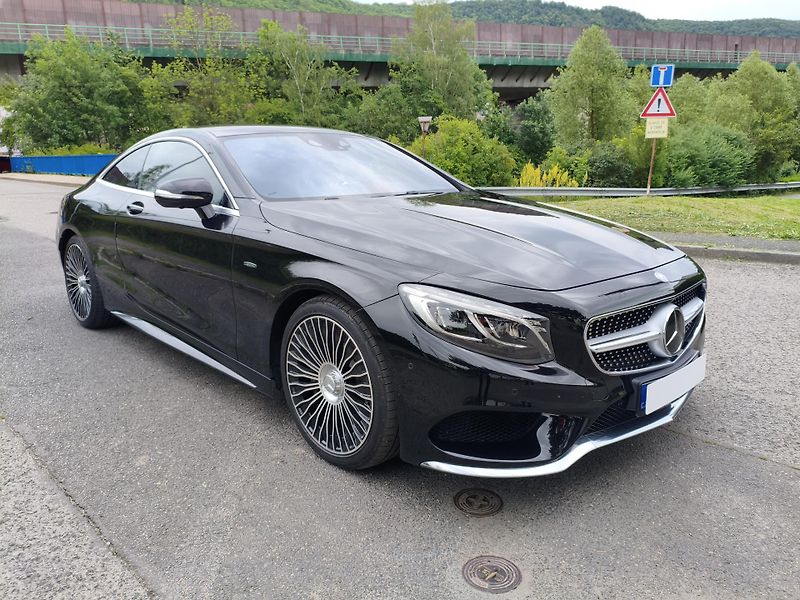 Mercedes-Benz Třídy S (2016) 400 4-Matic kupé - fotka 4 z 33