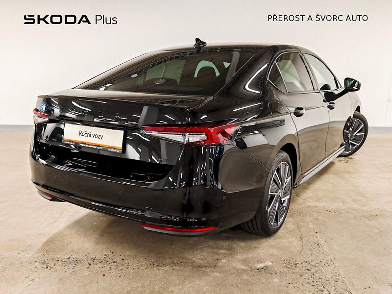 Škoda Superb (2025) 2.0 TDI 142 kW DSG 4x4 Sportli - fotka 2 z 35