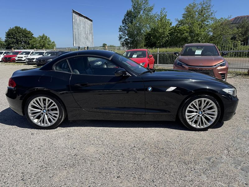 BMW Z4 (2009) 3.0i 190kw Kabrio REZERVACE - fotka 16 z 28