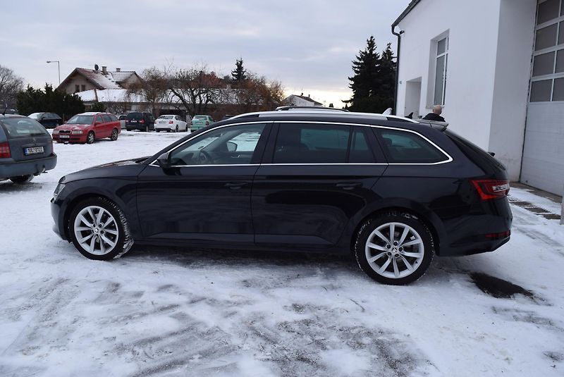 Škoda Superb (2017) 1.4TSI 92kwSTYLE XEN NAVI APP  - fotka 12 z 49