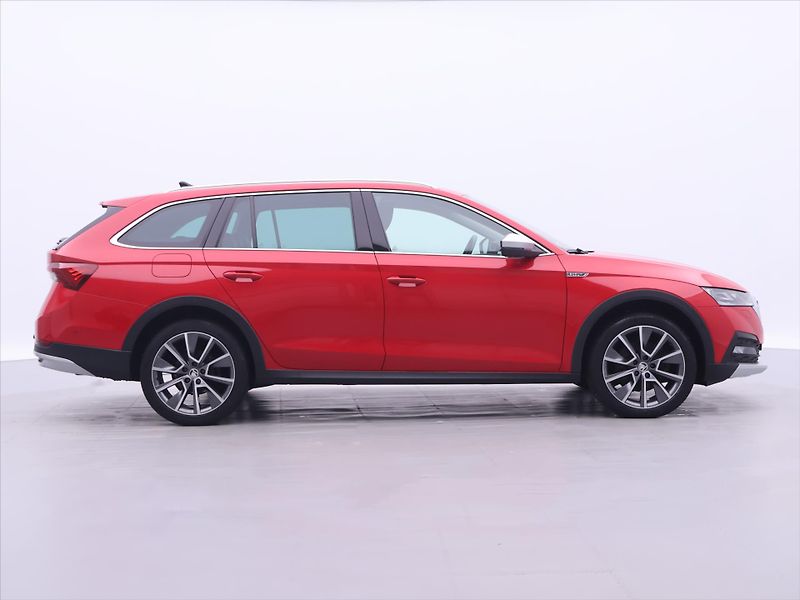 Škoda Octavia Scout 2,0 TDI 147kW 4x4 Tažné - fotka 8 z 32