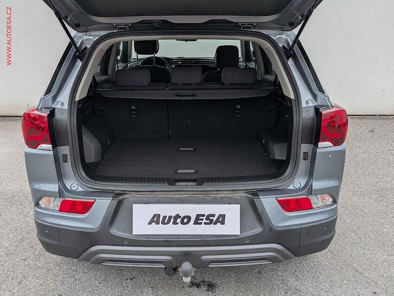 SsangYong Korando (2024) 1.5 T-GDi 4x4, 1.maj,ČR, AT - fotka 7 z 16