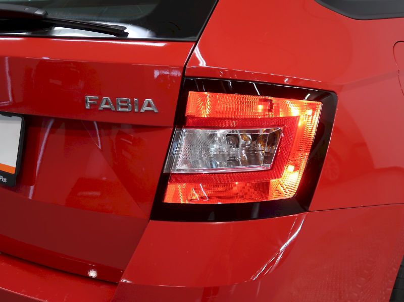 Škoda Fabia (2016) AMBITION COMFORT 1.2TSI 66kW T - fotka 27 z 30
